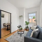 Modernes Appartementhaus Mit Self-checkin Im Herzen Der Stadt Daire