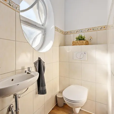 아파트 Modernes Appartementhaus Mit Self-checkin Im Herzen Der Stadt 바트키싱엔