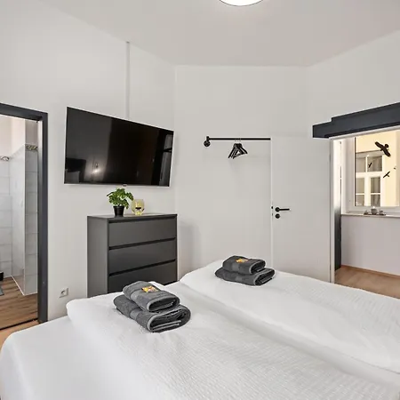 Modernes Appartementhaus Mit Self-checkin Im Herzen Der Stadt Apartment *